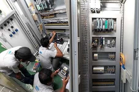Setup ruang kontrol pembangkit